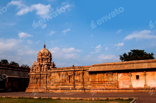 Preview: Brihadeeswarar Temple in Thanjavur, UNESCO World Heritage Site.