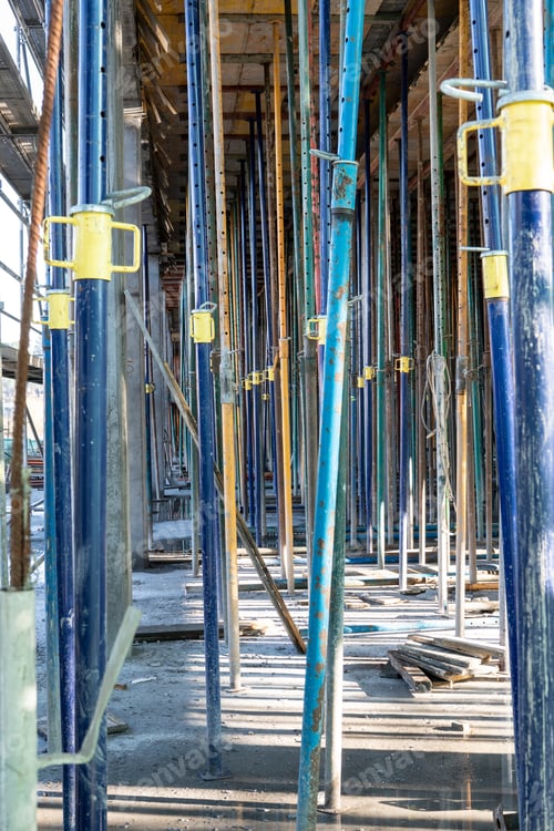 Preview: Metallic Struts in building structure under construction