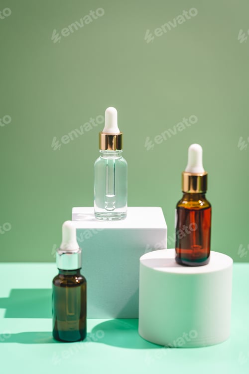 Preview: Bottle with oil or serum