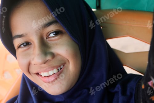 Preview: Smiling face
