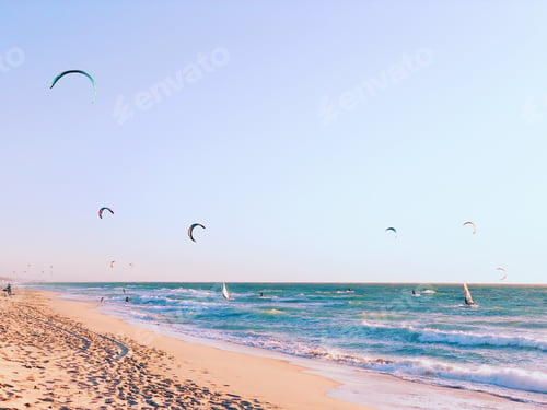 Preview: Blue Ocean and sandy beach