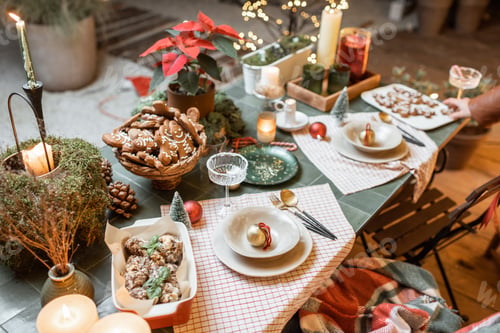 Preview: Beautifully decorated backyard during the New Year holidays