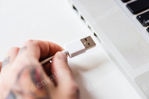 Preview: USB cable