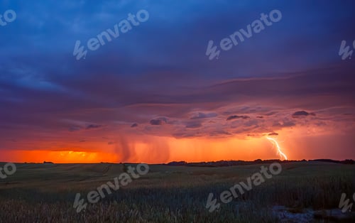 Preview: Dazzling lightning display brightening the nighttime with vibrant bolts, climate change