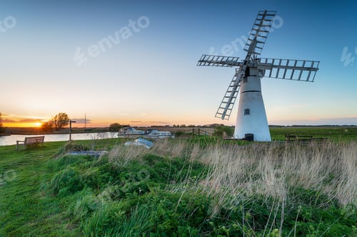 Preview: Sunset at Thurne Windmill