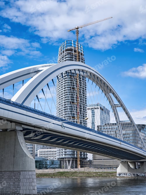 Preview: View of the highest skyscraper in Slovakia across the Apollo bridge in Bratislava