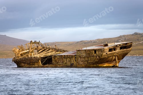 Preview: Shipwreck in Stanley Harbor - Falkland Islands