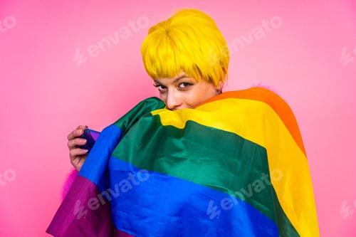 Vista previa: Un hombre transgénero lucha por los derechos humanos y el concepto lgbt