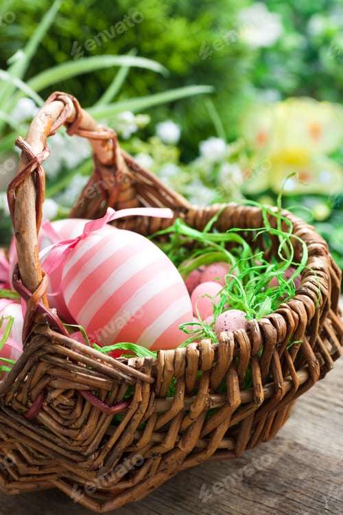 Preview: Easter eggs