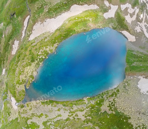 Preview: Lake in mountain.