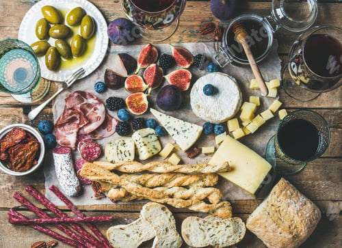 Preview: Wine, snack set with meat, bread, olives, sun-dried tomatoes, berries