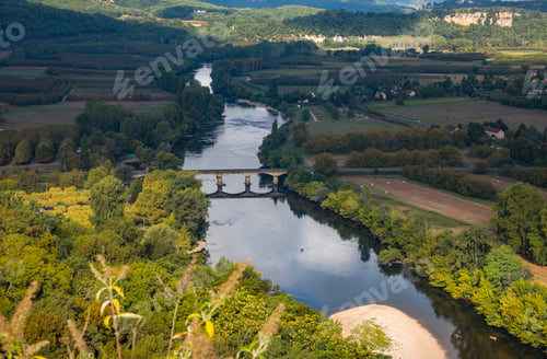 Preview: view on the rodogne river from a high point in Domme