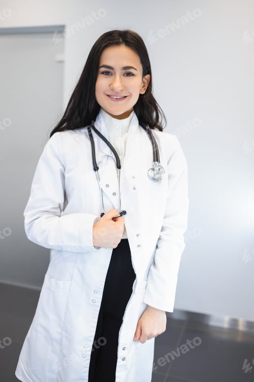 Preview: Smiling Woman Doctor Wearing a Stethoscope