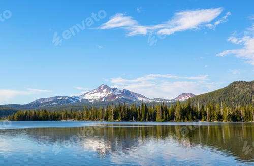 Preview: Lake in Oregon