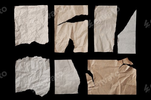 Vista previa: Colleción de diferentes hojas de papel rasgadas aisladas en negro