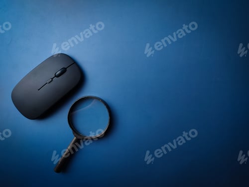 Preview: Top view magnifying glass and wireless mouse