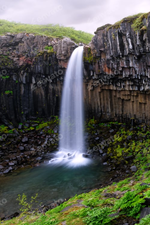 Preview: Famous Svartifoss waterfall