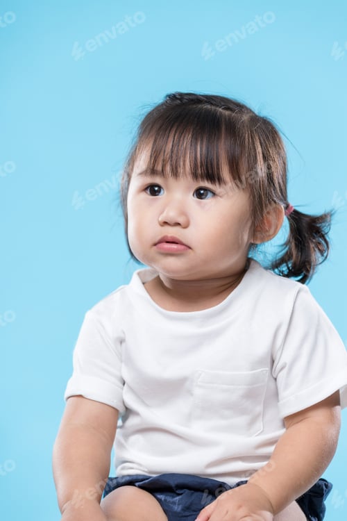 Preview: Baby girl looking up