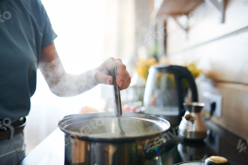 Preview: Cooking in pan