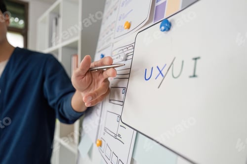 Preview: UX/UI Focus and Professional Detailing. Team member highlights key design principles.
