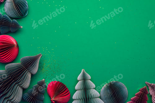 Preview: Trendy paper Christmas tree baubles