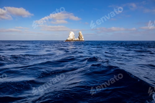 Preview: Roca Partida (split rock), Revillagigedo Islands, Socorro, Baja California, Mexico