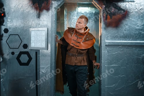 Preview: Space traveler looks out of the teleport, shuttle