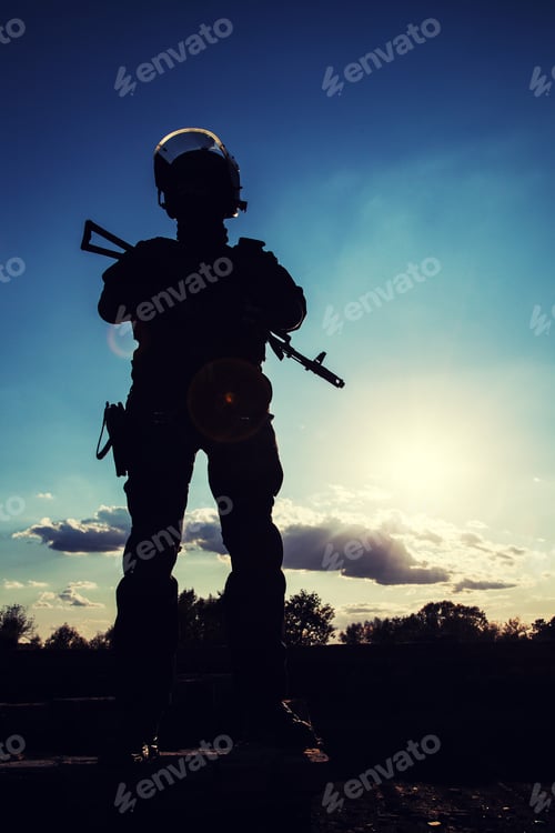 Preview: police officer with weapons
