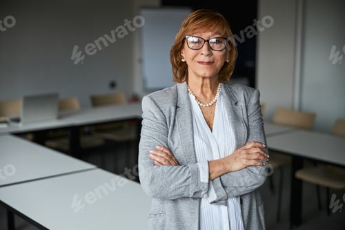 Preview: Positive delighted female person posing on camera