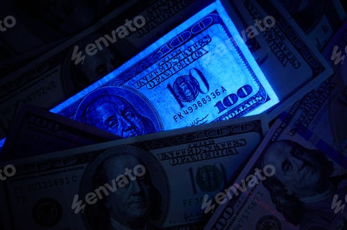 Preview: Fake us dollar bill in UV light