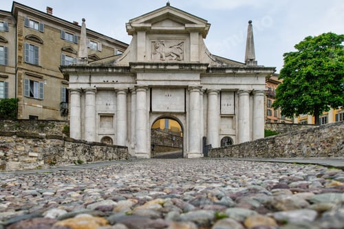Preview: The Porta San Giacomo entrance to the Città Alta Bergamo