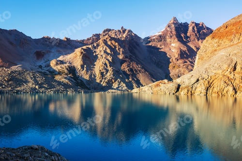 Preview: Lake in Patagonia