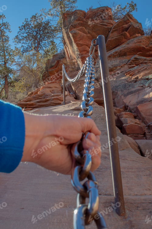 Preview: Using the chains at Angels Landing
