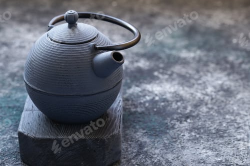 Preview: Cast Iron Teapot