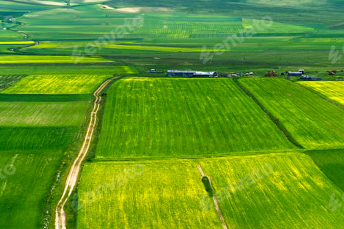 Preview: Piano Grande di Castelluccio, mountain and rural landscape