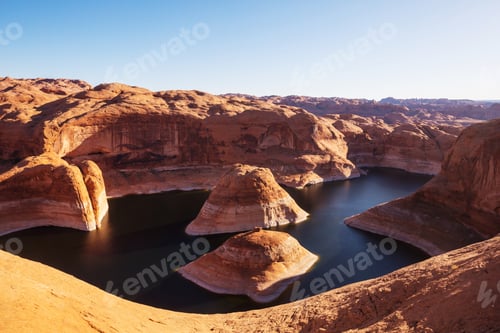Preview: Reflection canyon