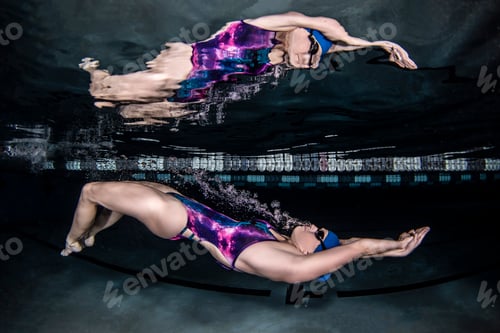 Preview: Swimmer in graceful underwater motion