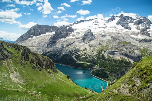 Preview: Alpine landscape in the Dolomites, Italy