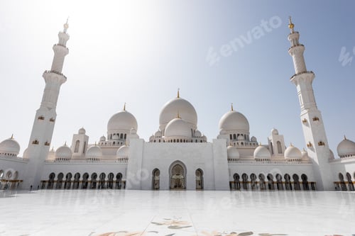 Preview: The famous Sheikh Zayed Grand Mosque from Abu Dhabi, United Arab Emirates