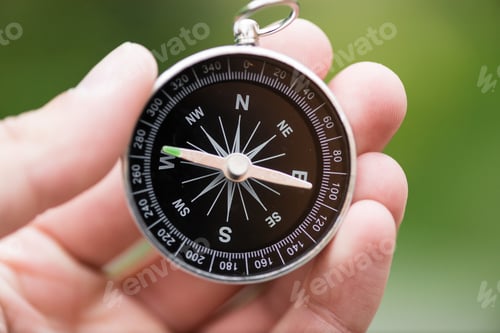 Preview: Compass in hand