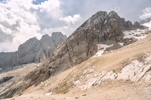 Preview: Idyllic Alps with sandy and rocky mountain
