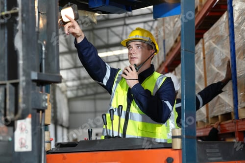 Preview: Warehouse Industrial and Logistics Companies inside