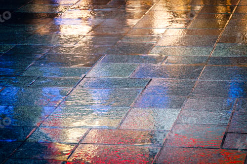 Preview: Sidewalk in wintertime