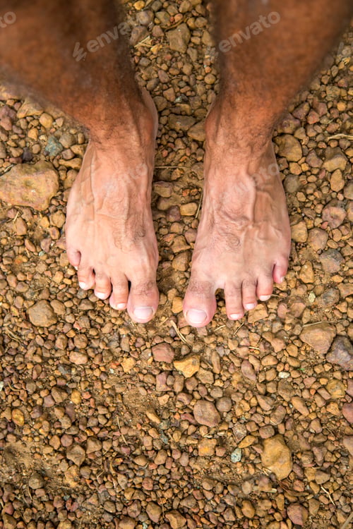 Preview: Males barefoot