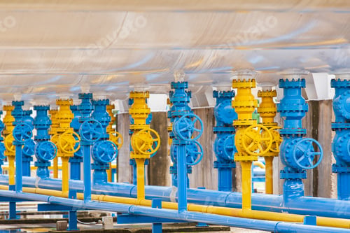 Preview: Valves at gas plant