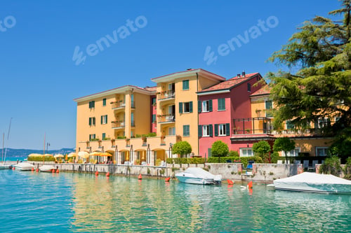 Preview: Hotel in Sirmione, Italy
