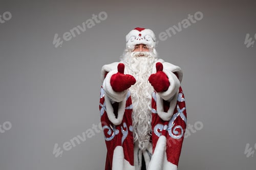Preview: Optimistic Father Frost with thumbs up.