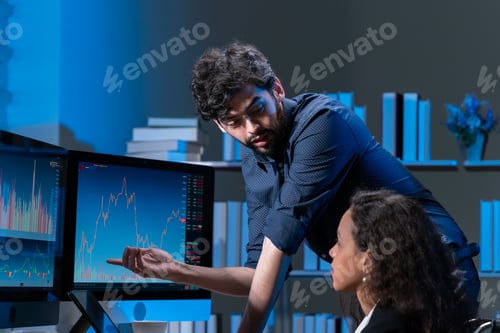 Preview: business men and women who are working hard Working late into the night