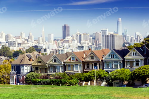 Preview: The Painted Ladies and San Francisco downtown