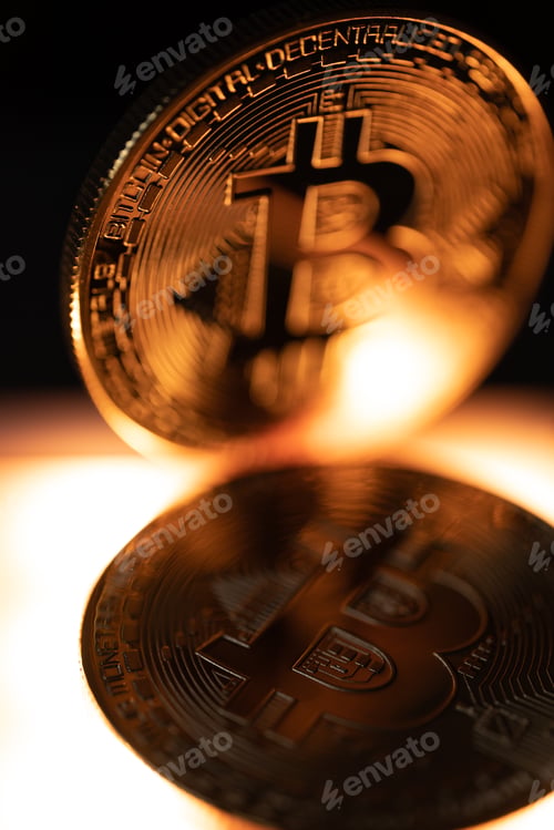 Preview: Golden coin with bitcoin symbol